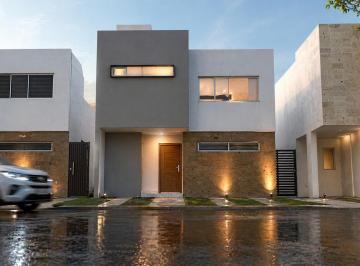 Casa de 3 habitaciones, Corregidora · Casa en Venta en Zona Tlacote, 3 Recámaras, a 10 Min del Centro de Qro
