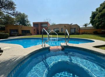 Casa de 3 habitaciones, Cuernavaca · Casa en Venta, Sumiya en Cuernavaca