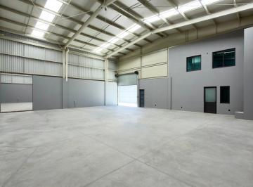 Bodega comercial · 300m² · 4 Estacionamientos - Alejandro · Bodega 100% Nueva 345 m², con Area de Oficinas y Patio de Maniobras