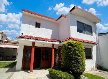 Casa · 317m² · 3 Recámaras · 1 Estacionamiento · Venta de Casa en Colonia Vicente Guerrero