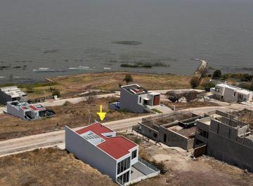 Terreno / Lote · 300m² · Terreno Frente Al Lago de Chapala en Tuxcueca Jalisco Impresionante Vista