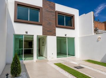 Casa · 123m² · 3 Recámaras · 2 Estacionamientos · Casa en Venta en Zona La Popular Castillotla, Puebla.