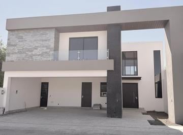 Casa · 306m² · 3 Recámaras · Casa en Santiago Residencial Media Luna
