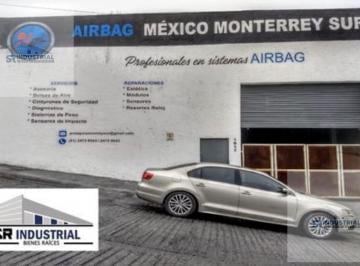 Bodega comercial · 300m² · 3 Estacionamientos · Bodega en Renta en Monterrey Sur