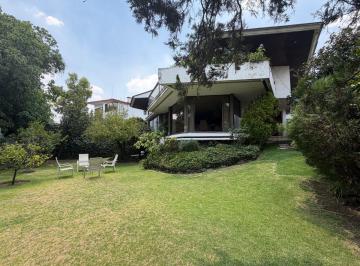 Casa de 3 habitaciones, Miguel Hidalgo · Casa en Venta en Bosques de Las Lomas. Calle con Vigilancia