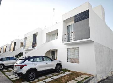 Departamento · 70m² · 2 Recámaras · 1 Estacionamiento · Casa en Renta 2 Recámaras Playa del Carmen con Aires en Playa del Carmen