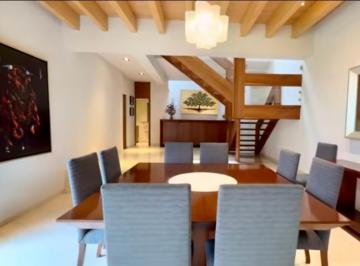 Casa · 600m² · 4 Recámaras · 3 Estacionamientos · Casa en Bosques de La Herradura