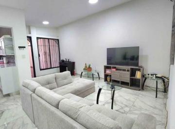Casa de 3 habitaciones, Veracruz · Venta de Casa con Alberca / un Nivel (Superf Terreno 400 m², en Fracc Floresta, Veracruz
