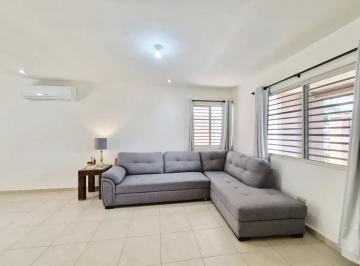 1 · Casa en Renta en Cumbres Santa Clara