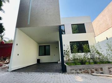 Casa de 3 habitaciones, Cuernavaca · Casa en Venta Nueva Lomas de La Selva Cerca de Costco