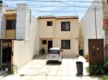 Casa de 3 habitaciones, Guadalupe · Casa en Venta en Riberas del Contry, Guadalupe, Nuevo Leon