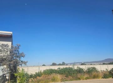 Terreno / Lote · 215m² · Terreno en Venta