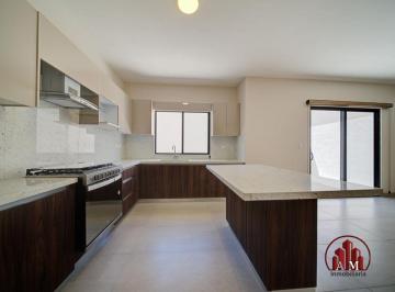 Casa de 4 habitaciones, Ramos Arizpe · Casa en Renta a Estrenar. Sector Privado Norte.