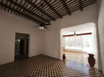 Casa · 140m² · 2 Recámaras · Casa Colonial en Renta 2 Recamaras Merida Santiago (Arc - 1770)