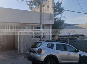 Casa · 95m² · 3 Recámaras · 1 Estacionamiento · Casa en Venta en Mirador de Las Mitras