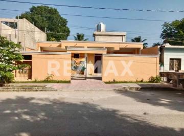 Casa uso de suelo · 335m² · 3 Estacionamientos · Hotel en Venta en Bacalar - (4)