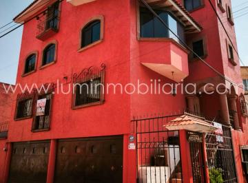 Casa de 6 habitaciones, Xochimilco · Venta de Casa en Barrio 18 de Tres Niveles