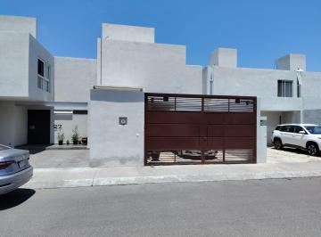 Casa de 3 habitaciones, Corregidora · Casa de 126 m² con 3 Recámaras en Venta en Condominio La Antigua, Corregidora, Querétaro