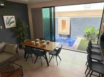 Casa de 3 habitaciones, Cancún · Casa en Venta en Residencial Arbolada, Cancún