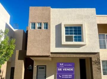 Casa · 140m² · 3 Recámaras · 2 Estacionamientos · Casa Fracc. Valle de Mercia