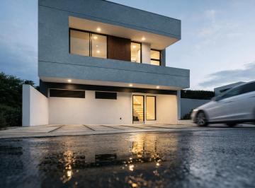 Casa de 4 habitaciones, El Marqués · Casa en Venta en Zibatá, 4 Recámaras, Roof Garden, Luxury y Premium