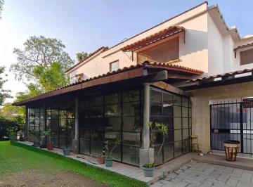 1 · Casa en Venta en Colima Centro: Espacios Amplios y Excelente Ubicación