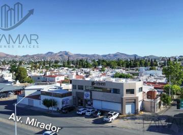 Local comercial · 100m² · 4 Estacionamientos · Local en Renta en Av Mirador San Felipe