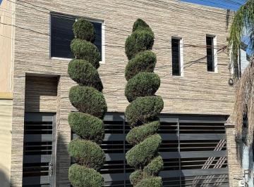 Casa · 200m² · 3 Recámaras · 1 Estacionamiento · Hermosa Casa en Jardines de Andalucia en Guadalupe