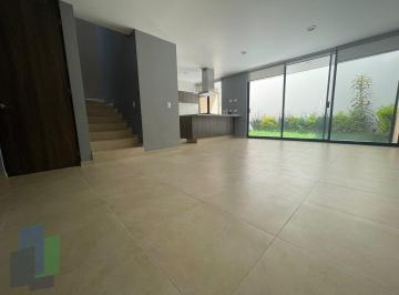 bc997931cba6781a463ba27b5b6594fb9823dce1fc14501129b66f19b54e48c2 · Casa en Renta y Venta en Zibatá con Excelentes Amenidades.