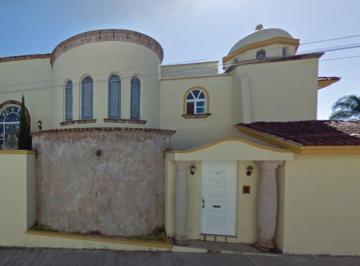 Casa de 5 habitaciones, Tepic · Venta de Casa en Las Brisas, Tepic, Nayarit, Perla