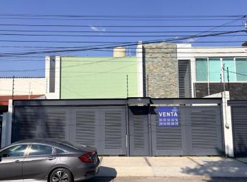 Casa · 365m² · 4 Recámaras · 5 Estacionamientos · Casa - Fraccionamiento Camino Real