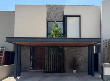 Casa de 3 habitaciones, Querétaro · Excelente Casa en Renta en Altozano, Nuevo Querétaro