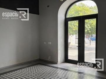 Local comercial · 50m² · Local en Renta en El Centro Sobre La Calle Juan Aldama