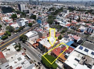Casa de 3 habitaciones, Zapopan · Casa Para Remodelar, Como Oficinas o Desarrollo Vertical