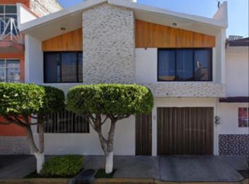 Casa de 5 habitaciones, Nezahualcóyotl · Venta de Casa en Villada Nezahualcoyotl Edo. Mex