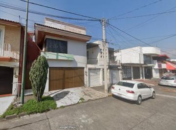 Casa de 3 habitaciones, Uruapan · Venta de Casa en Uruapan Michoacan Calle Roma Col. Jardines de Cupatitzio