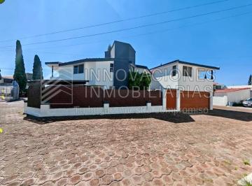 Casa · 412m² · 4 Recámaras · 2 Estacionamientos · Residencia en Zavaleta Puebla