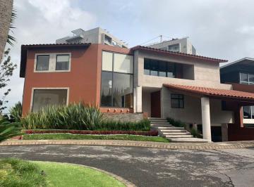 Casa en condominio de 4 habitaciones, Huixquilucan · Casa en Renta en Villa Magna