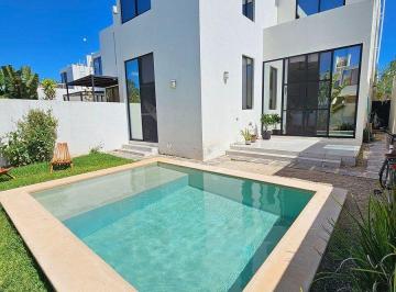 Casa de 3 habitaciones, Conkal · Casa 3 Recámaras Una de Ellas en Planta Baja | Entrega Inmediata