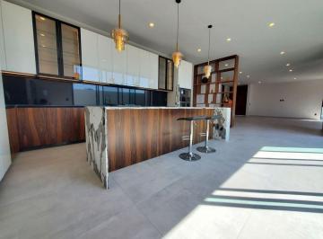 Casa · 513m² · 4 Recámaras · 4 Estacionamientos · Casa en Venta, Villa Verona, Zapopan