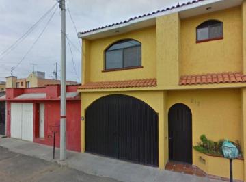 Casa en Venta de 4 habitaciones Hidalgo · Casa en Venta en Diego de Tapia 217, Hidalgo, 76057 Santiago de Querétaro, Qro.
