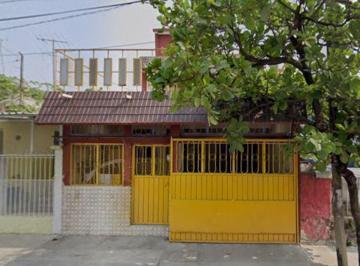 Casa de 4 habitaciones, Tuxtla Gutiérrez · Casa en Venta en Colonia El Rosario Infonavit, Tuxtla Gutiérrez, Chiapas