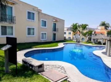 Casa en condominio · 87m² · 2 Recámaras · 1 Estacionamiento · Venta de Casa en Condominio con Alberca, Al Sur de Cuernavaca