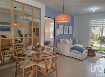 Departamento · 101m² · 3 Recámaras · 2 Estacionamientos · Cómodo Departamento en Venta de Tres Habitaciones en Playa del Carmen