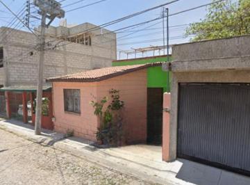 Casa de 2 habitaciones, Corregidora · Casa en Venta en Misión de Santa Sofia Queretaro