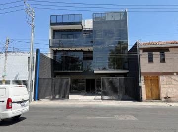 Local comercial , Querétaro · Local en Venta - Av Zaragoza Esquina 05 de Febrero