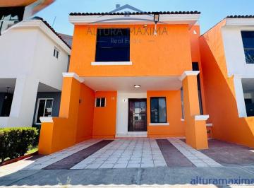 Casa de 3 habitaciones, Zapopan · Casa en Venta Naciones Unidas Zona Virreyes Zapopan