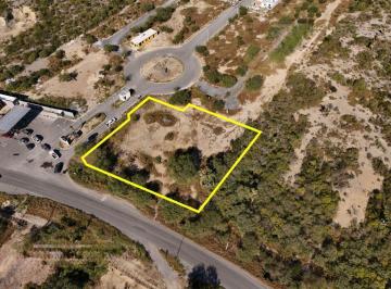 Terreno / Lote · 2300m² · 25 Estacionamientos · Terreno en El Carmen