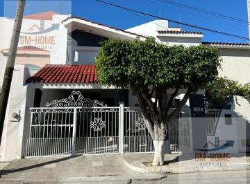 Casa · 3 Recámaras · 1 Estacionamiento · Casa en Renta en El Toreo