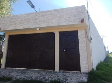 Casa · 102m² · 2 Recámaras · 1 Estacionamiento · Venta de Casa en San Isidro, Calle Obsidiana